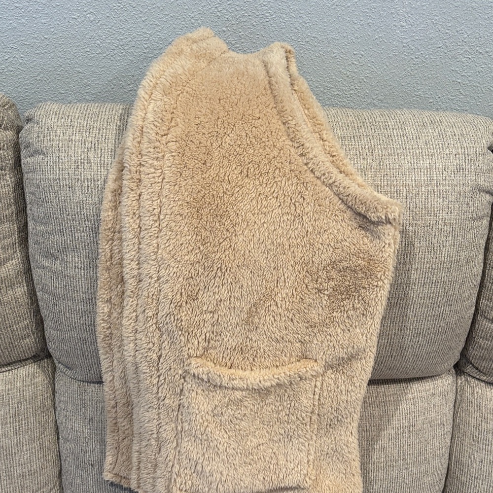 Lucky Brand Beige Fleece Vest - Picture 4 of 6